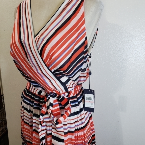 TOMMY Hilfiger Dress - Picture 6 of 8